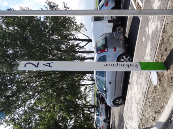 Vrijstaande paal, parkingaanduiding